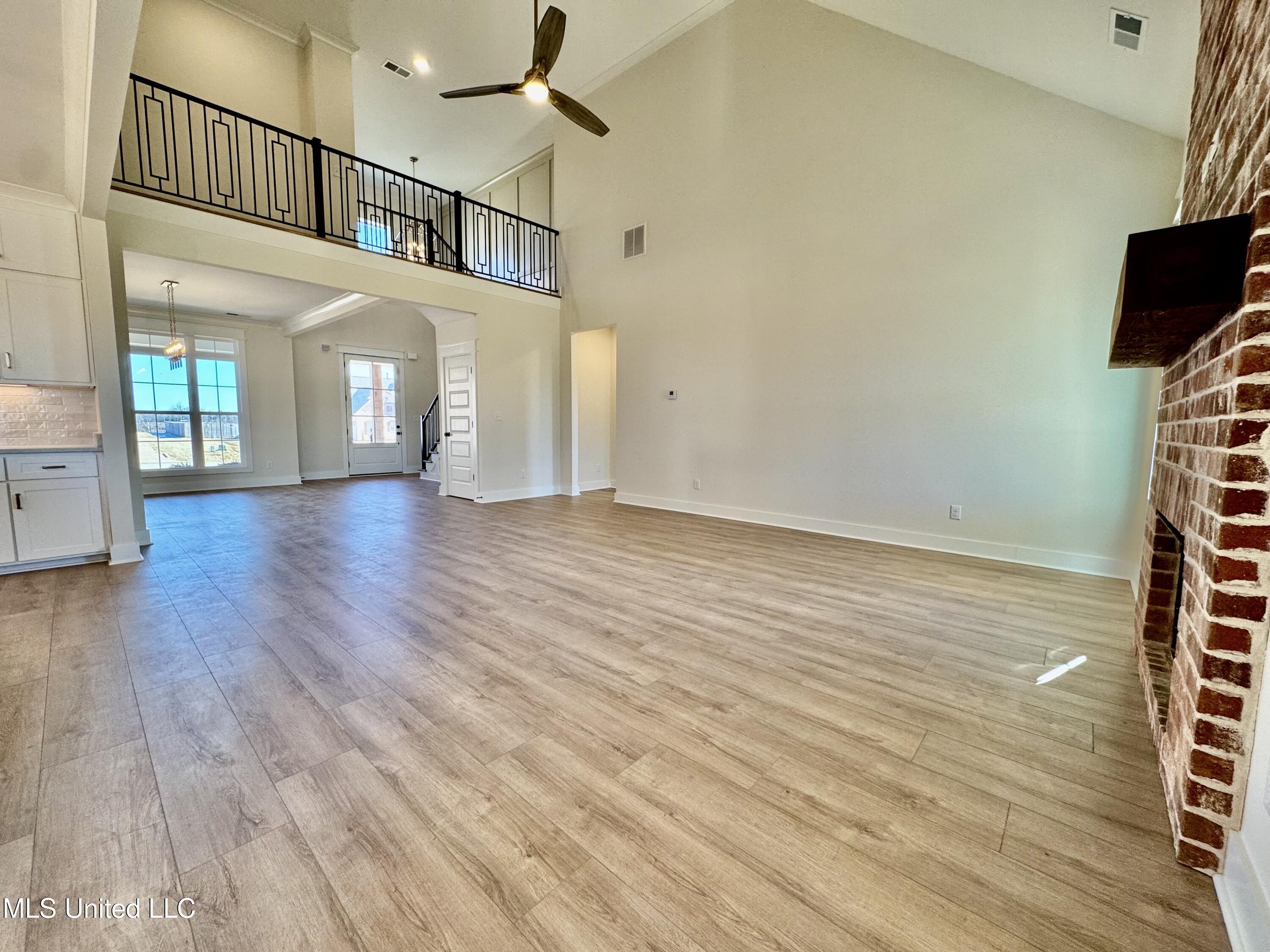 1755 Bakersfield Way Nesbit, MS 38651 - Photo 10 of 41 IMG_4687