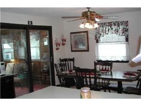 53 Dracut Road Hudson, NH 03051 - Photo 2 of 4