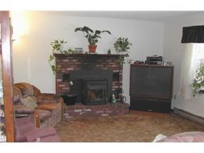 53 Dracut Road Hudson, NH 03051 - Photo 4 of 4