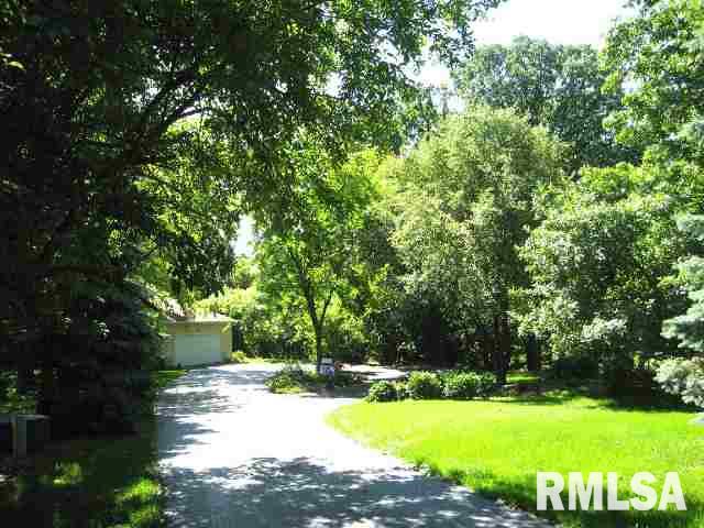3155 Rambling Road Bettendorf, IA 52722 - Photo 6 of 8