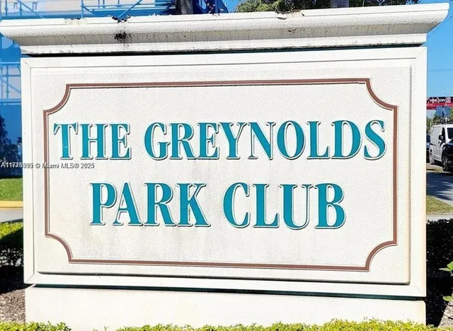 $330,000 | 17890 West Dixie Highway, Unit 3, North Miami Beach, FL 33160