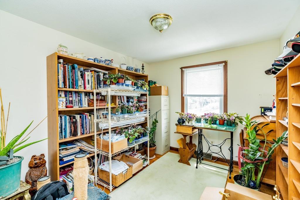 20 Dutton Street Springfield, MA 01151 - Photo 17 of 37 Gallery Image 17