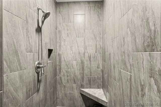 $633,500 | 76 Barolo Lane, Unit 21A, Camdenton, MO 65020