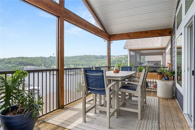 $633,500 | 76 Barolo Lane, Unit 21A, Camdenton, MO 65020