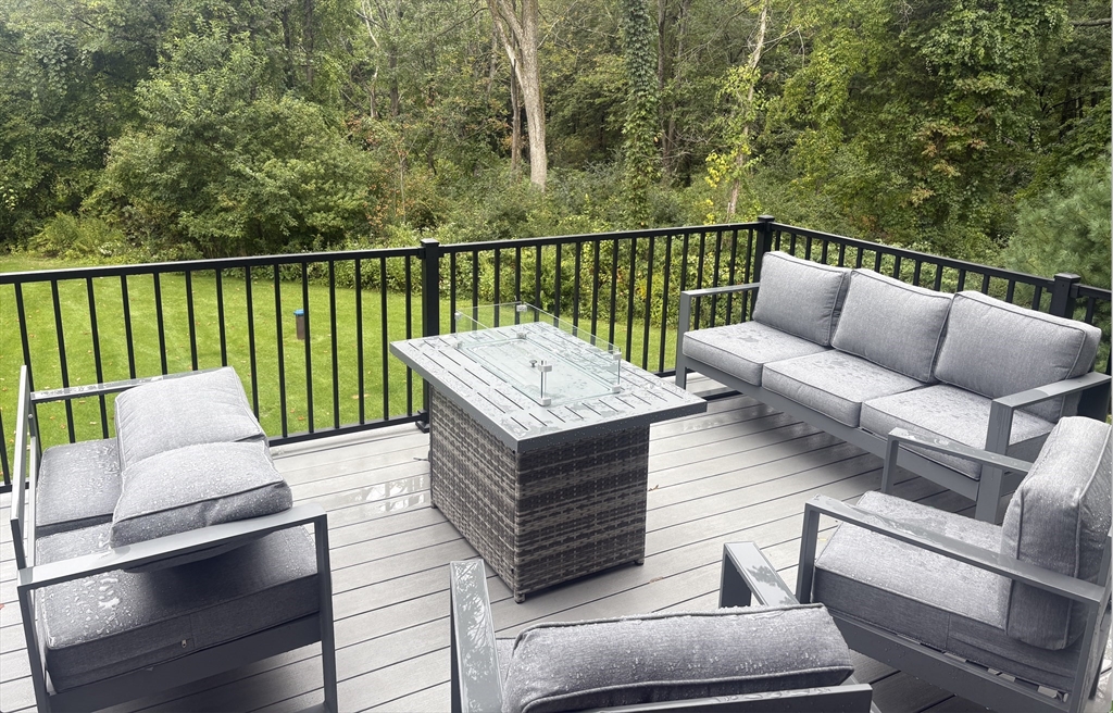 416 Conant Road Weston, MA 02493 - Photo 15 of 15 a view of sitting area with furniture
