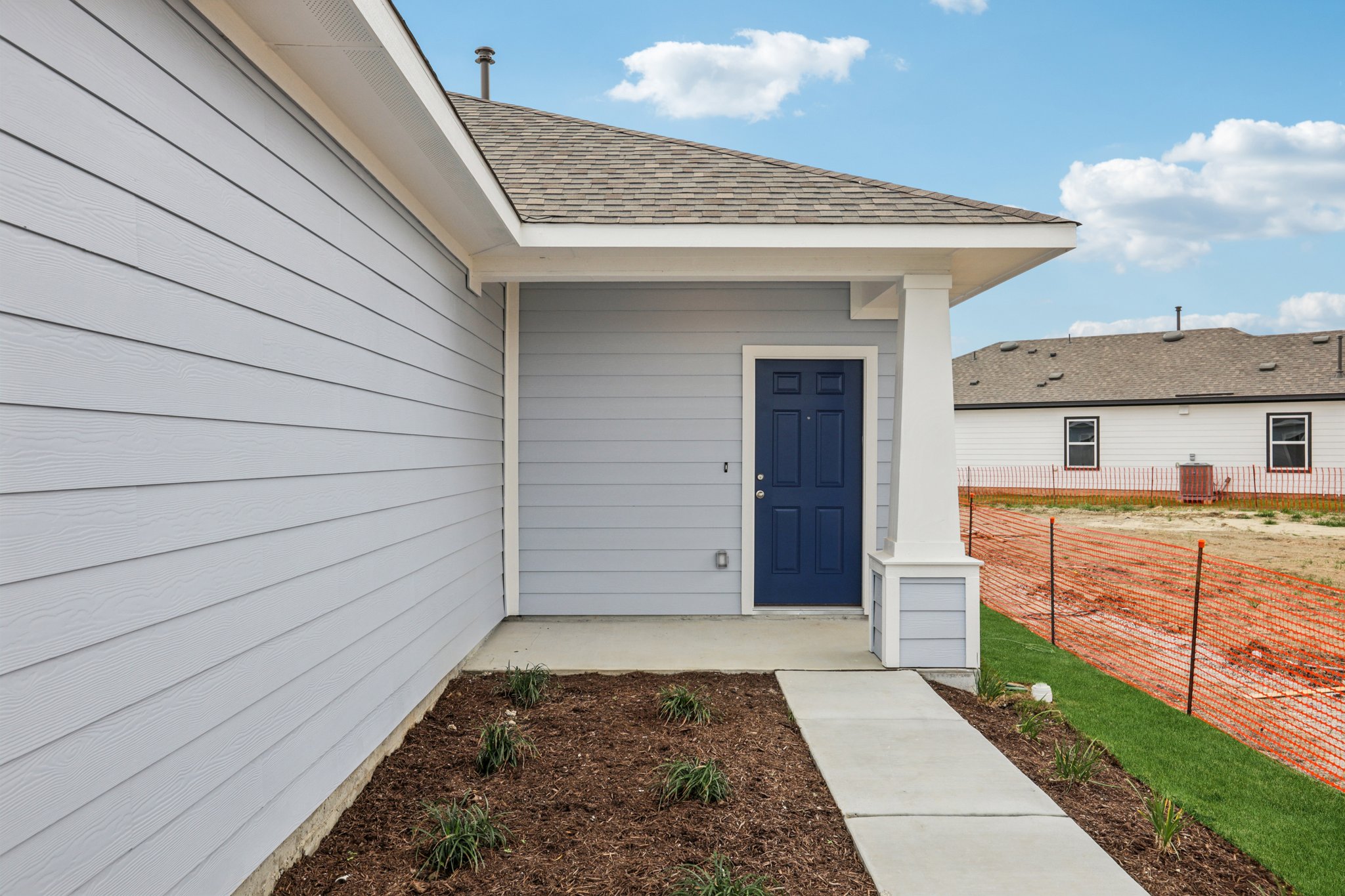 104 Summer Drive Elgin, TX 78621 - Photo 7 of 40 a front view of house with yard