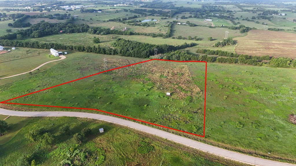 227 Vineyard View Trail Carmine, TX 78932 - Photo 2 of 6