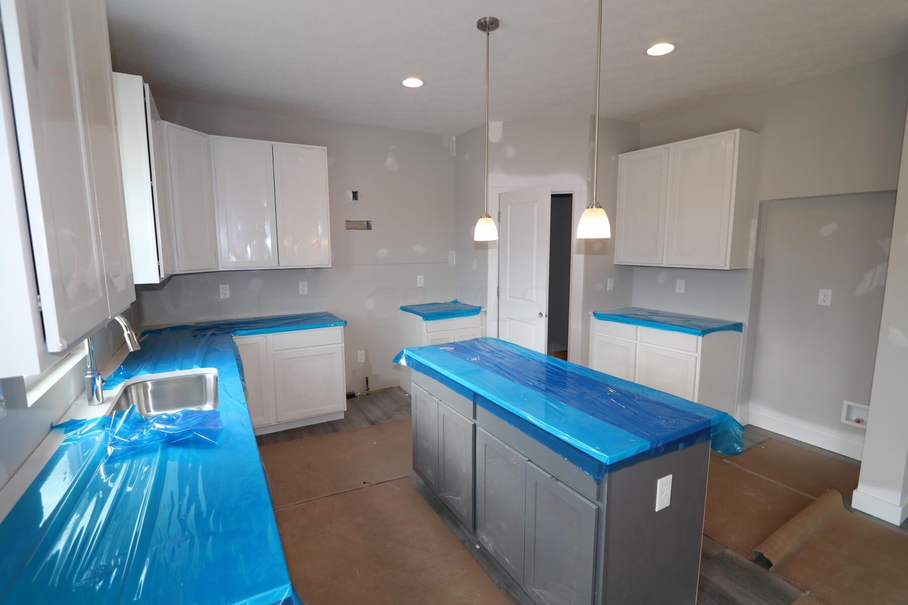 57 Chambers Bay Road Commercial Point, OH 43116 - Photo 2 of 15 Interior