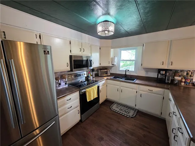 $324,900 | 27722 Highway 7, Harrisonville, MO 64701