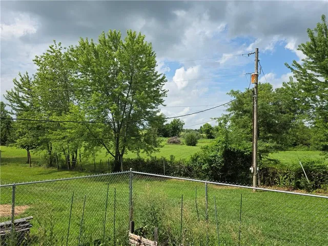 $324,900 | 27722 Highway 7, Harrisonville, MO 64701