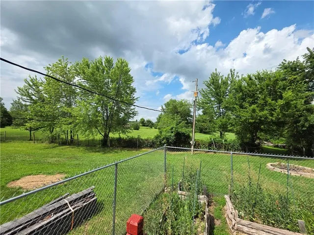 $324,900 | 27722 Highway 7, Harrisonville, MO 64701