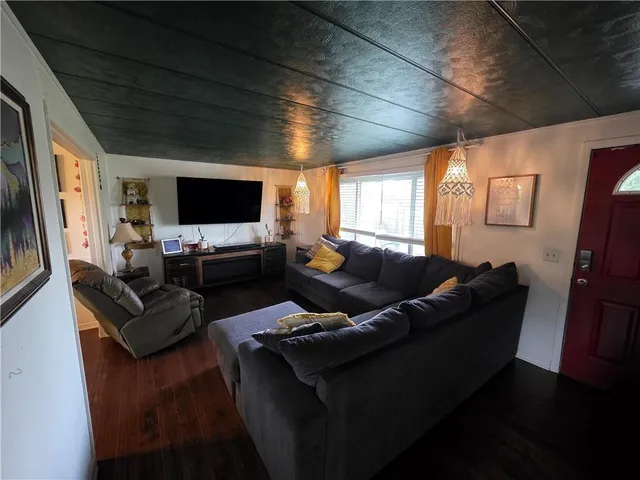 $324,900 | 27722 Highway 7, Harrisonville, MO 64701