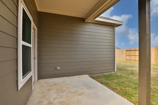 $336,990 | 719 Evergreen Frst Lane, Rosharon, TX 77583