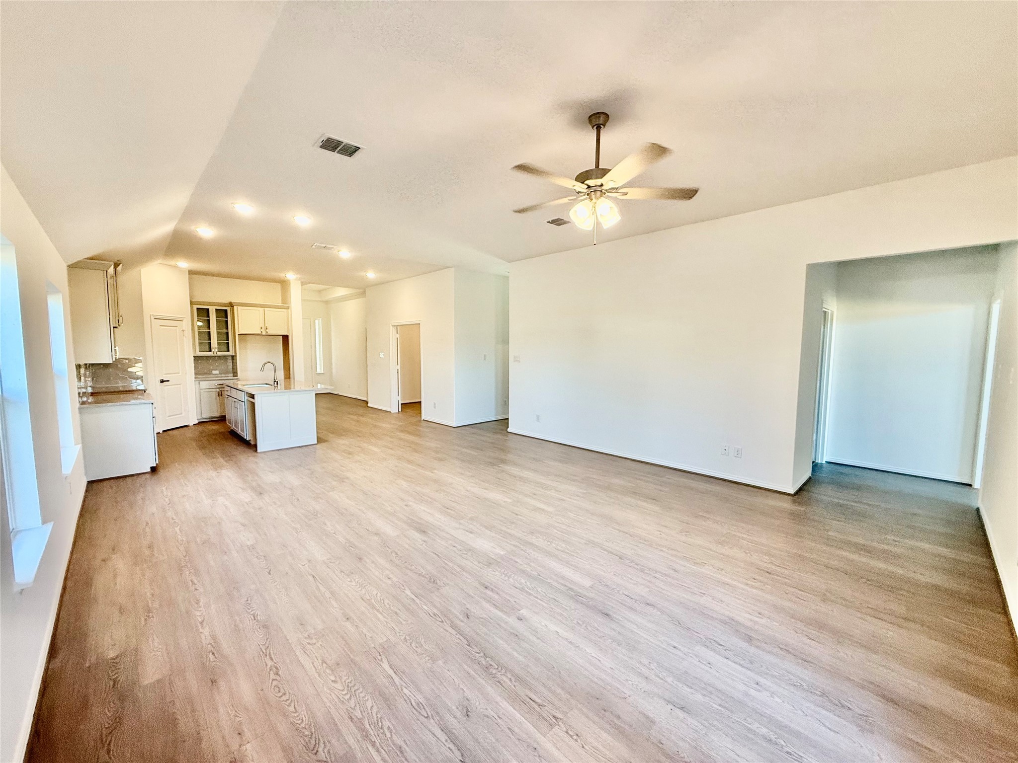 719 Evergreen Frst Lane Rosharon, TX 77583 - Photo 8 of 16