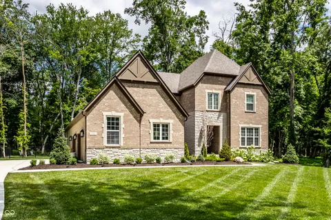 $1,725,000 | 552 East 82nd Street, Indianapolis, IN 46240