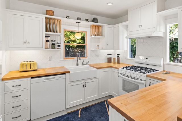 $1,465,000 | 1127 Church Lane, Carpinteria, CA 93013