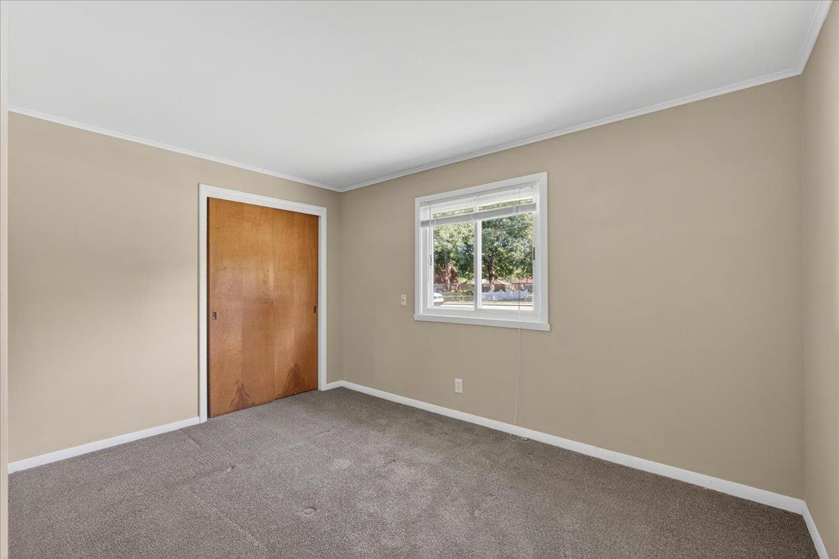 3735 Highcrest Road Rockford, IL 61107 - Photo 24 of 31