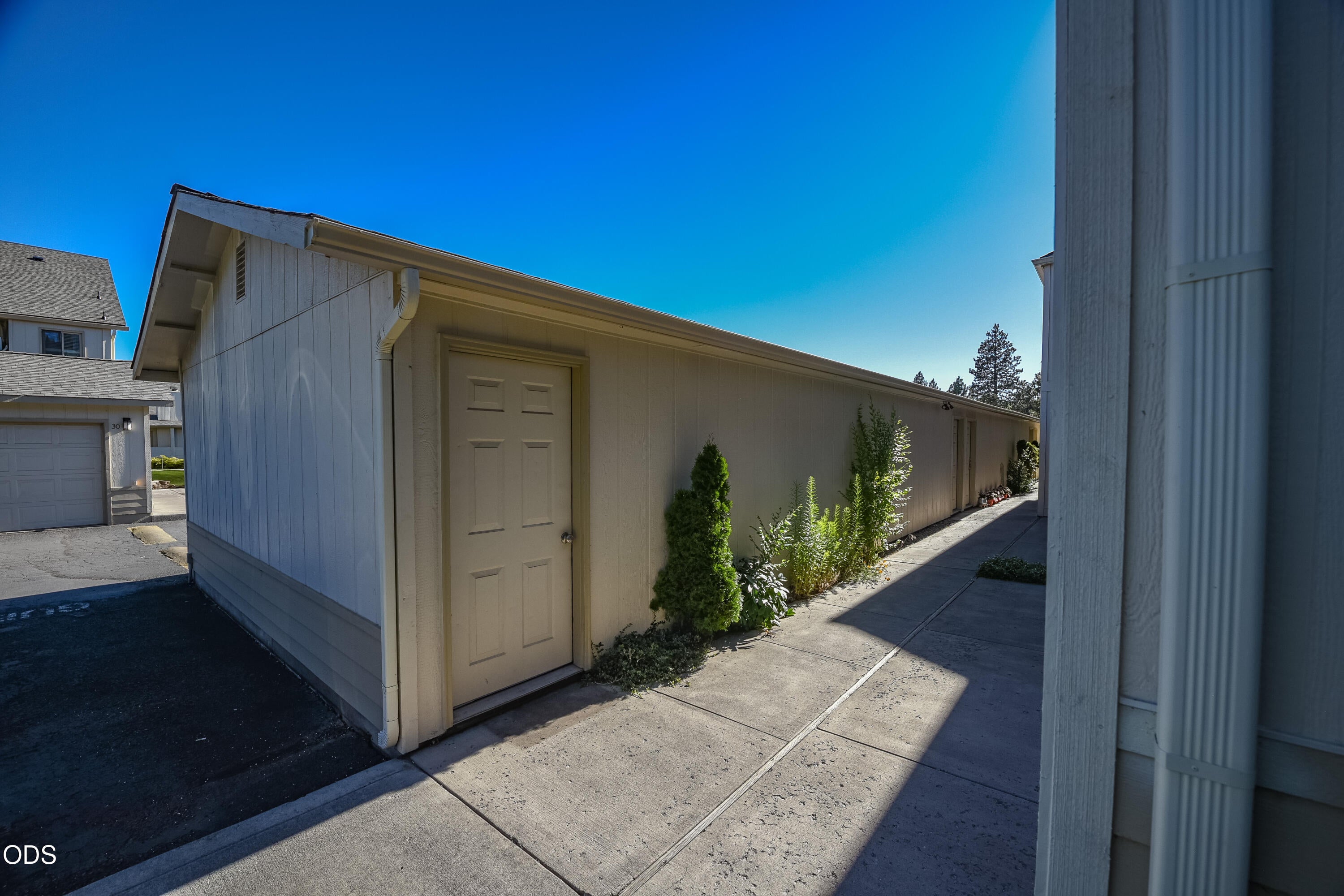 1050 Northeast Butler Market Road, Unit 47 Bend, OR 97701 - Photo 31 of 42 Gallery Image 31