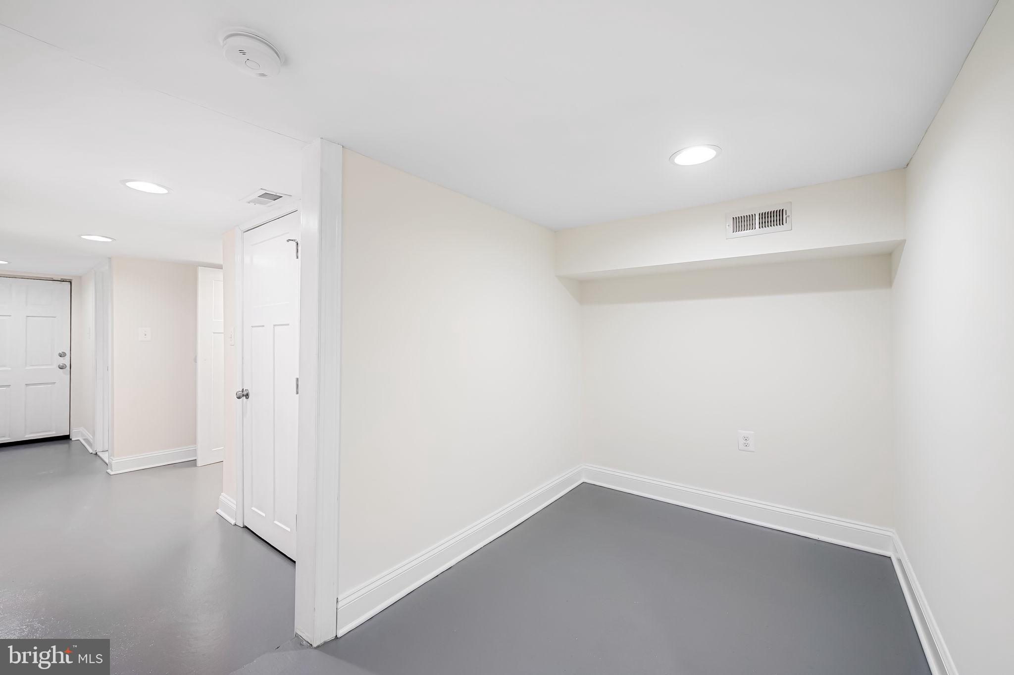 116 Rochester Place Baltimore, MD 21224 - Photo 40 of 45 a view of an empty room
