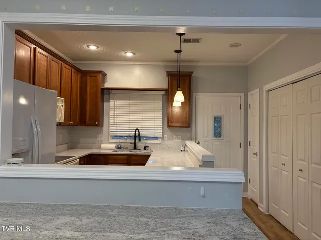 $225,000 | 176 South Austin Springs Road, Unit 4, Johnson City, TN 37601