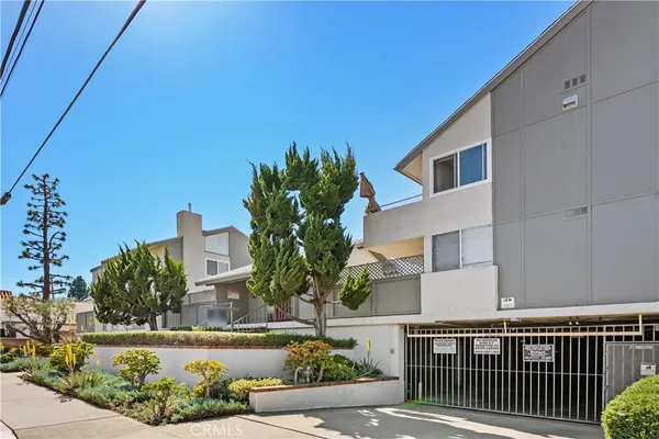 $630,000 | 25837 Oak Street, Unit 111, Lomita, CA 90717