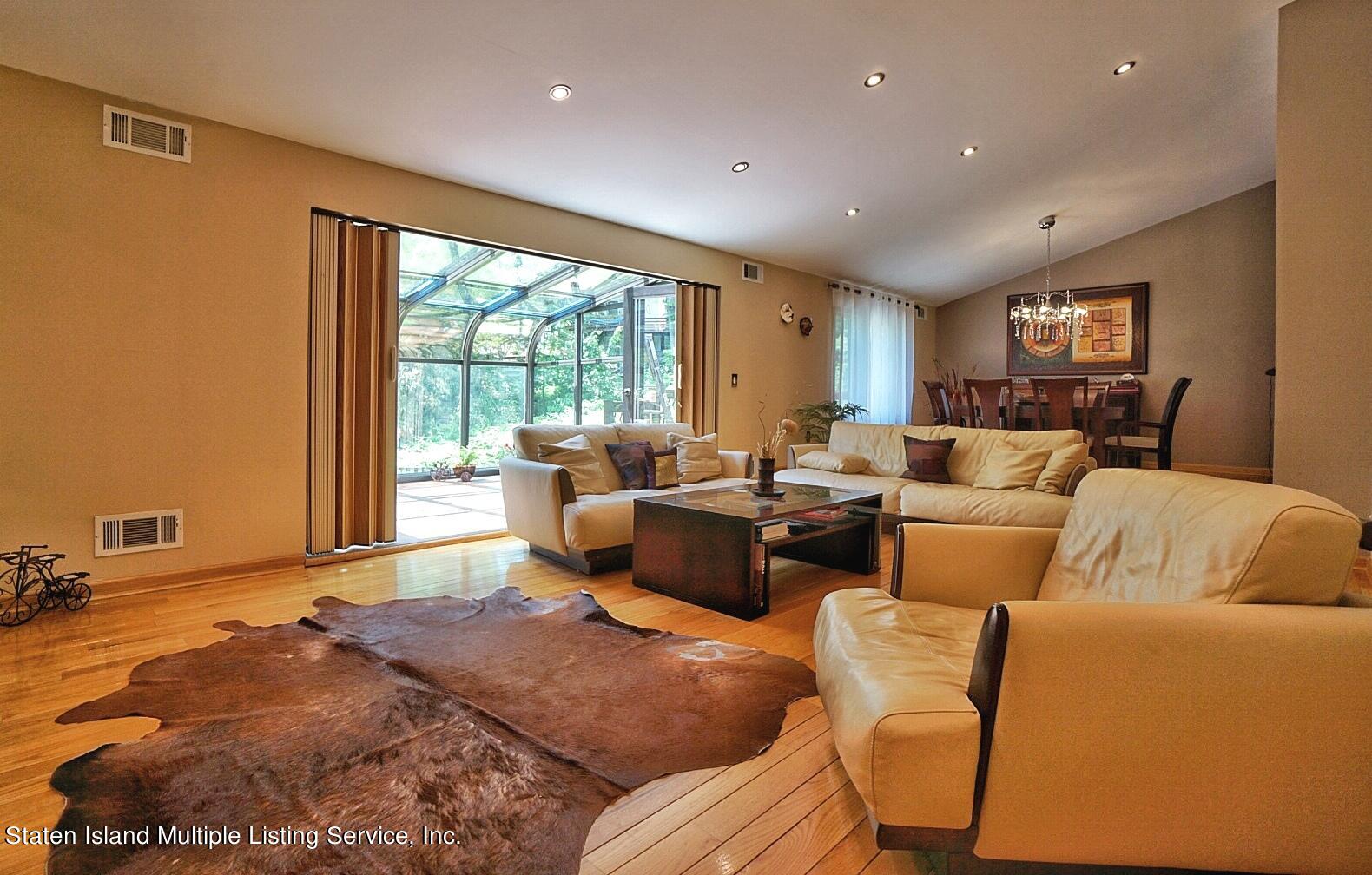36 Midland Road Staten Island, NY 10308 - Photo 14 of 51 (15) Living Room