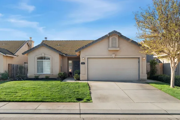$545,000 | 956 Pearwood Circle, Lodi, CA 95242