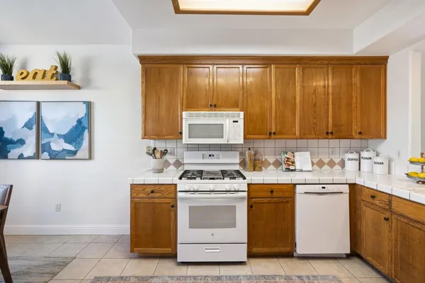 $545,000 | 956 Pearwood Circle, Lodi, CA 95242