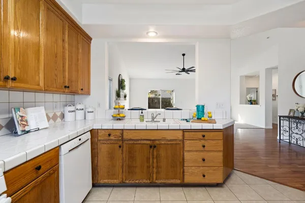 $545,000 | 956 Pearwood Circle, Lodi, CA 95242