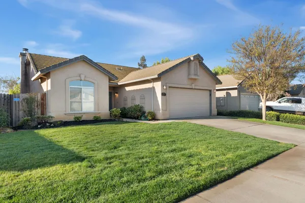 $545,000 | 956 Pearwood Circle, Lodi, CA 95242