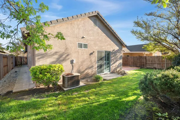 $545,000 | 956 Pearwood Circle, Lodi, CA 95242