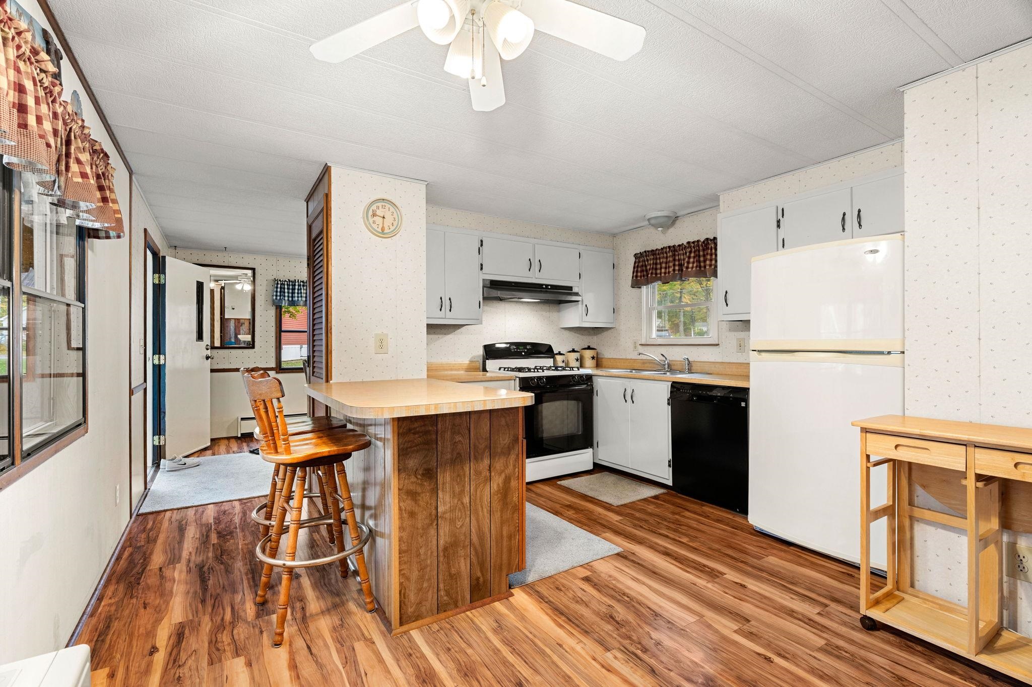 732 Concord Stage Road, Unit 35 Weare, NH 03281 - Photo 12 of 36