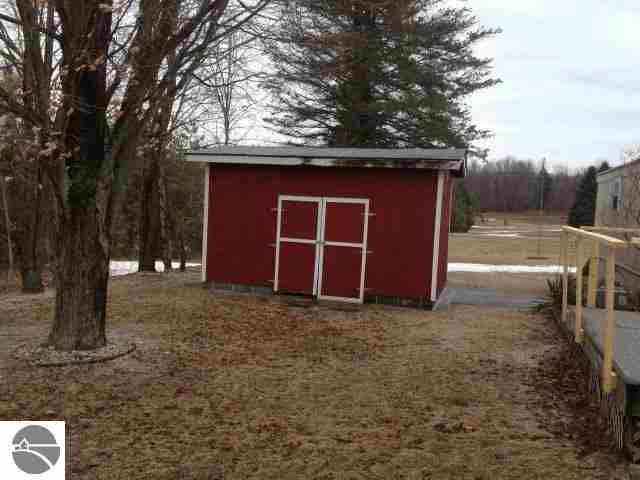 1260 East 46 Road Cadillac, MI 49601 - Photo 17 of 18 1743862-16.JPG