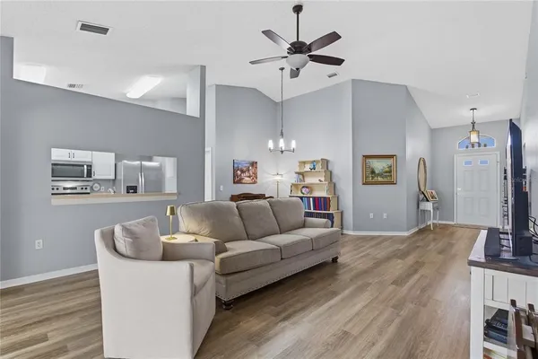$2,350 | 1221 Wolford Drive, Trinity, FL 34655