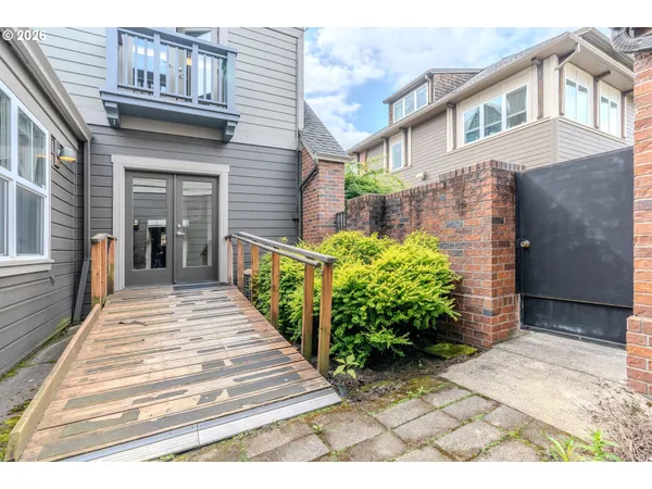 $695,000 | 1510 Northeast Village Street, Fairview, OR 97024