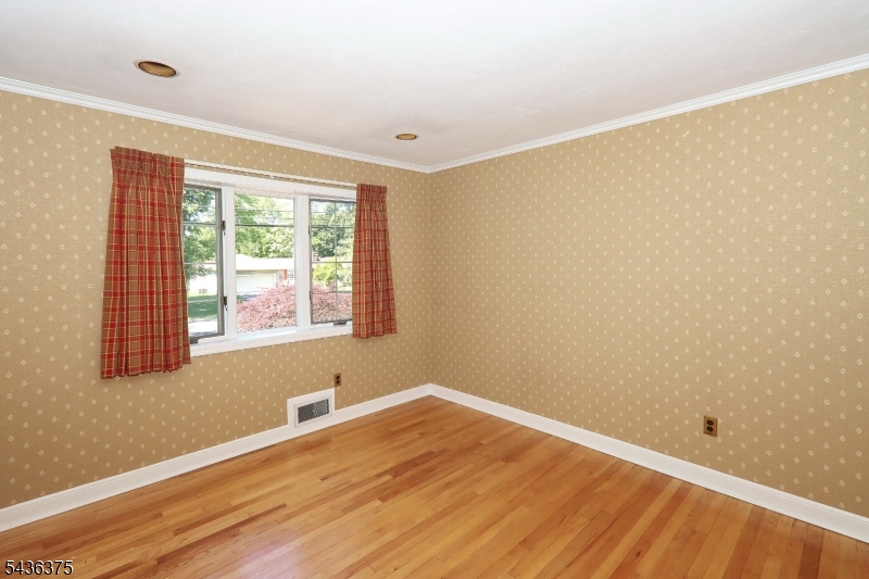 785 Lamberts Mill Road Westfield, NJ 07090 - Photo 16 of 37