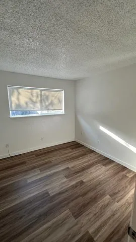 a view of a livingroom with furniture