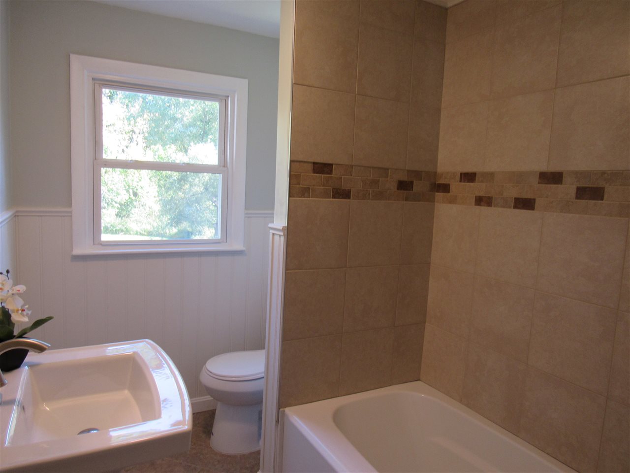 66 Windham Road Derry, NH 03038 - Photo 11 of 23