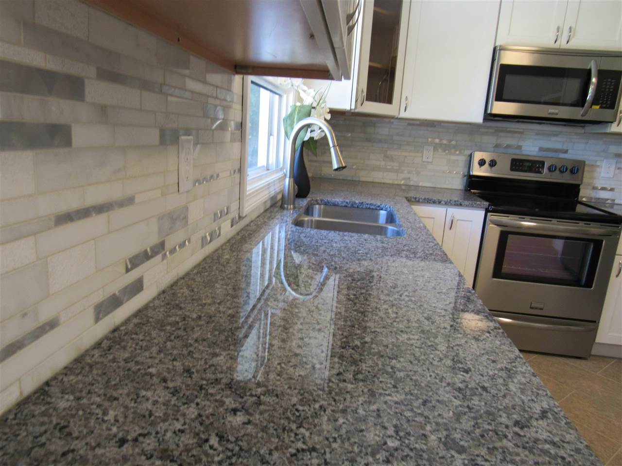 66 Windham Road Derry, NH 03038 - Photo 6 of 23