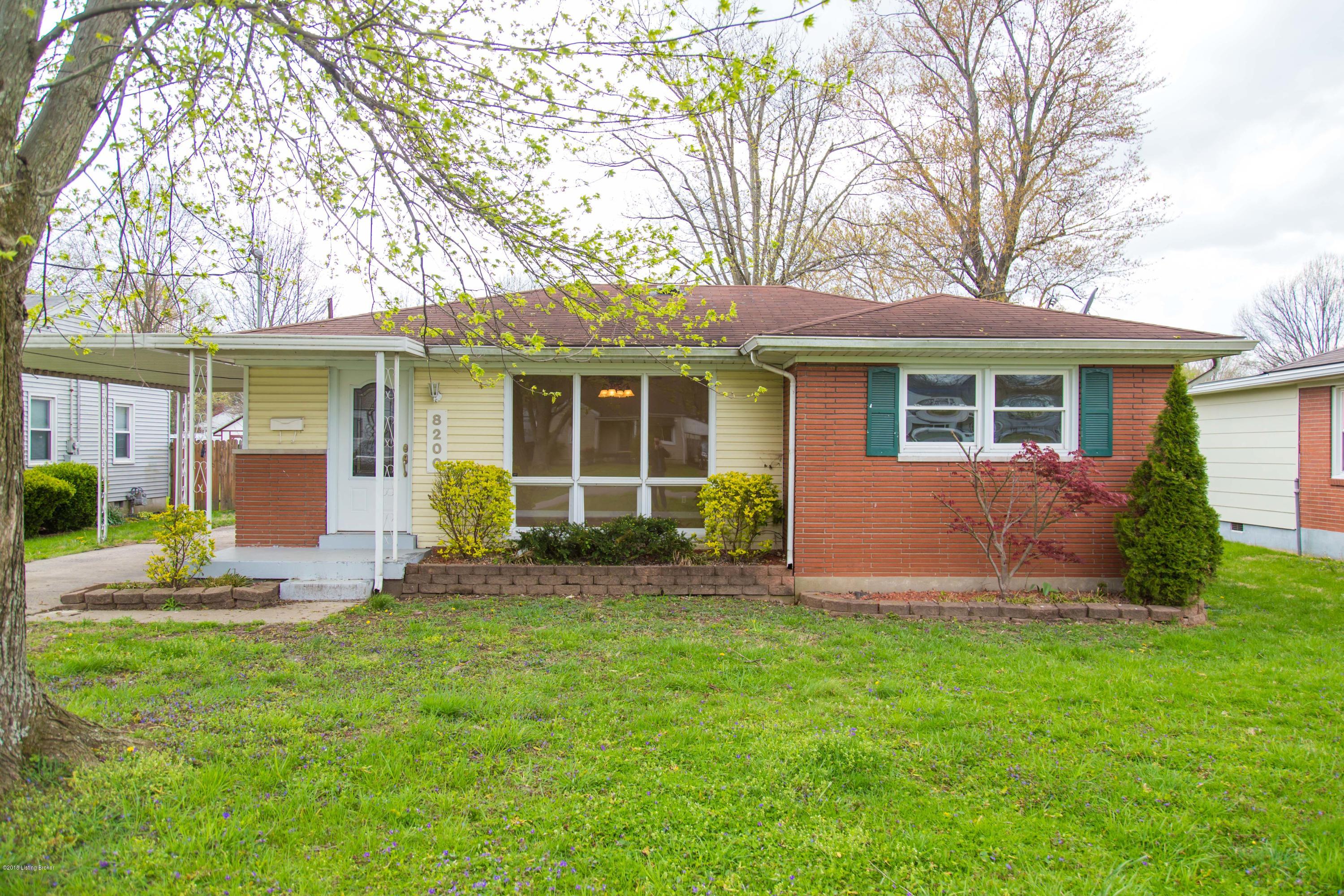 8200 Kerry Road Louisville, KY 40258 - Photo 1 of 31 Front View