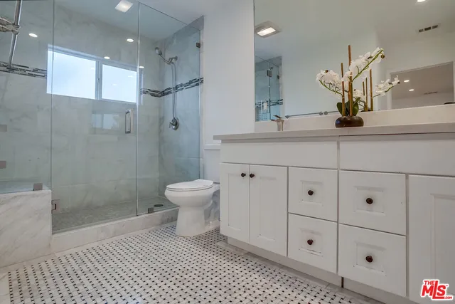 $8,199 | 12527 Emelita Street, Valley Village, CA 91607