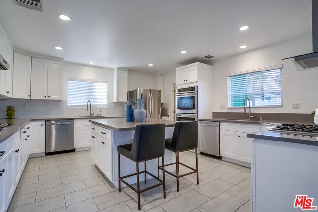 $8,199 | 12527 Emelita Street, Valley Village, CA 91607