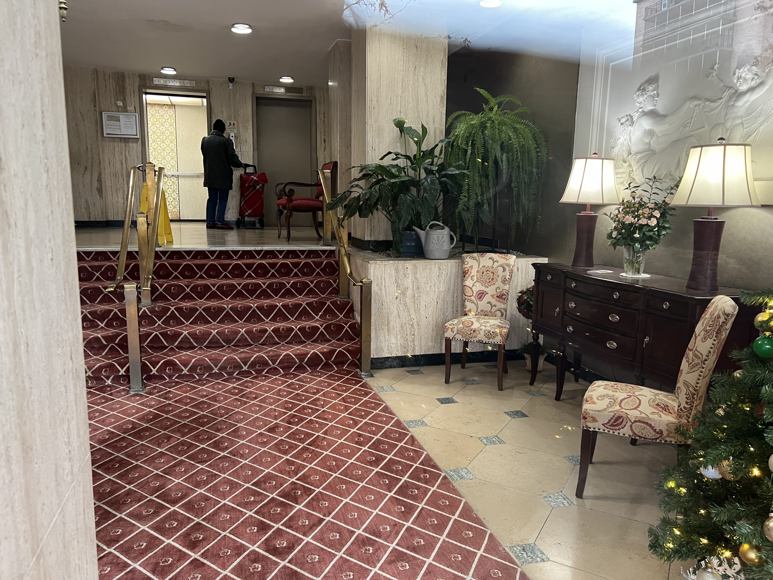 80 Cartright Street, Unit 5F Bridgeport, CT 06604 - Photo 3 of 15