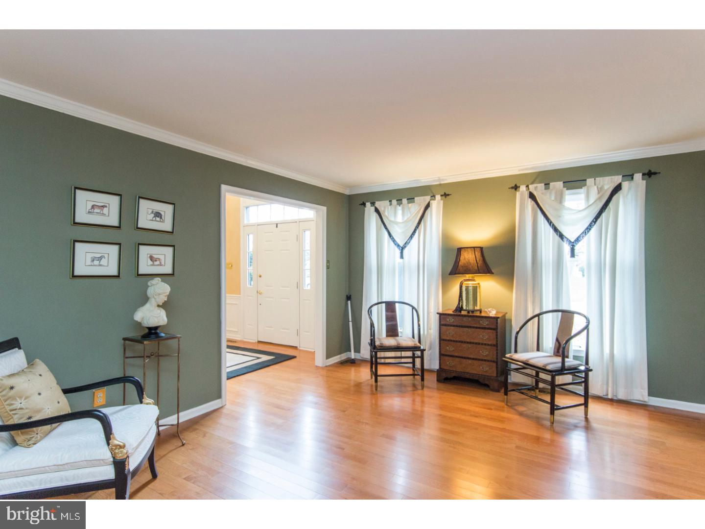 43 Jericho Road Holland, PA 18966 - Photo 6 of 25 Living Room