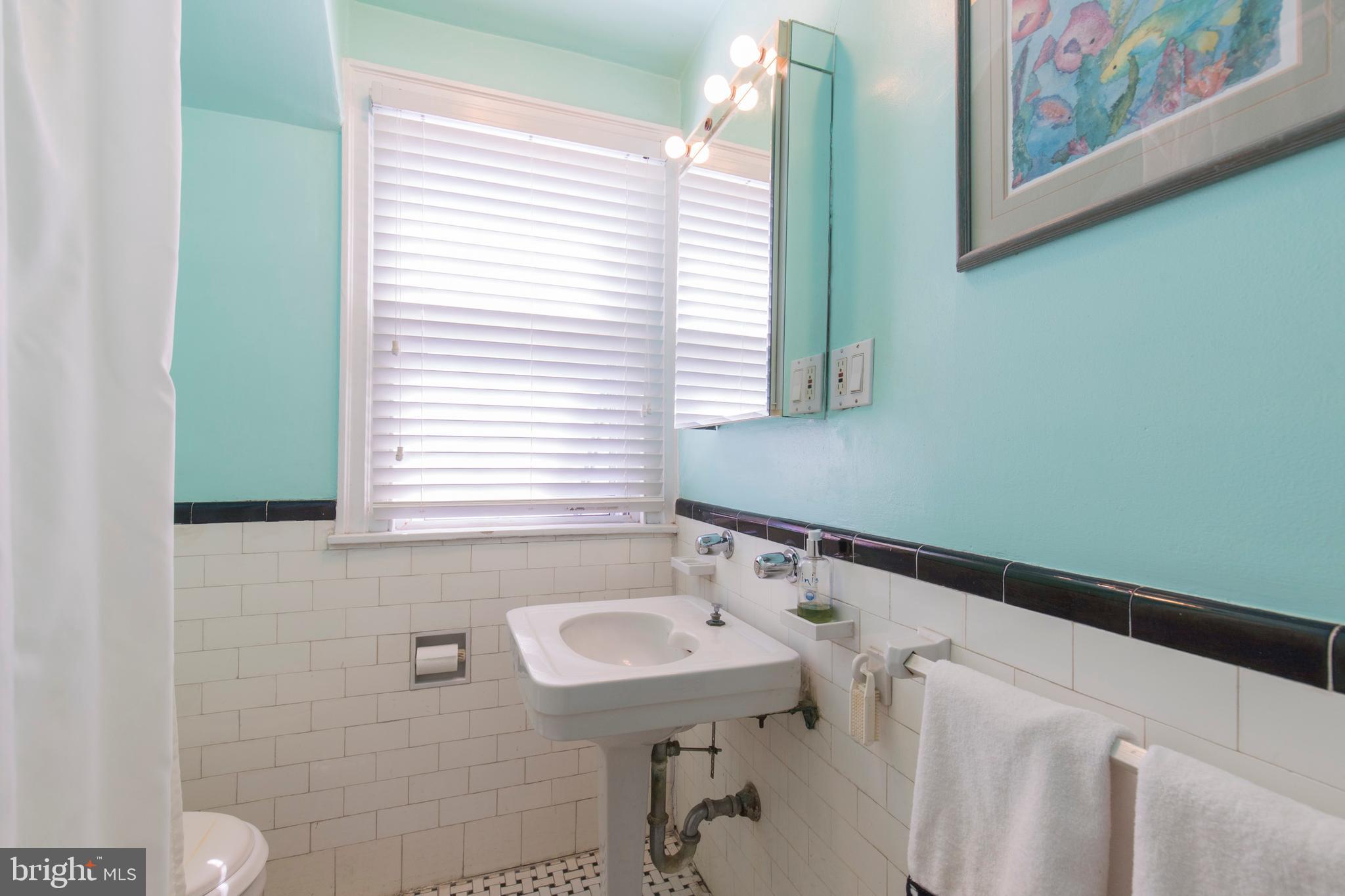 225 Trent Road Wynnewood, PA 19096 - Photo 11 of 25 Gallery Image 11