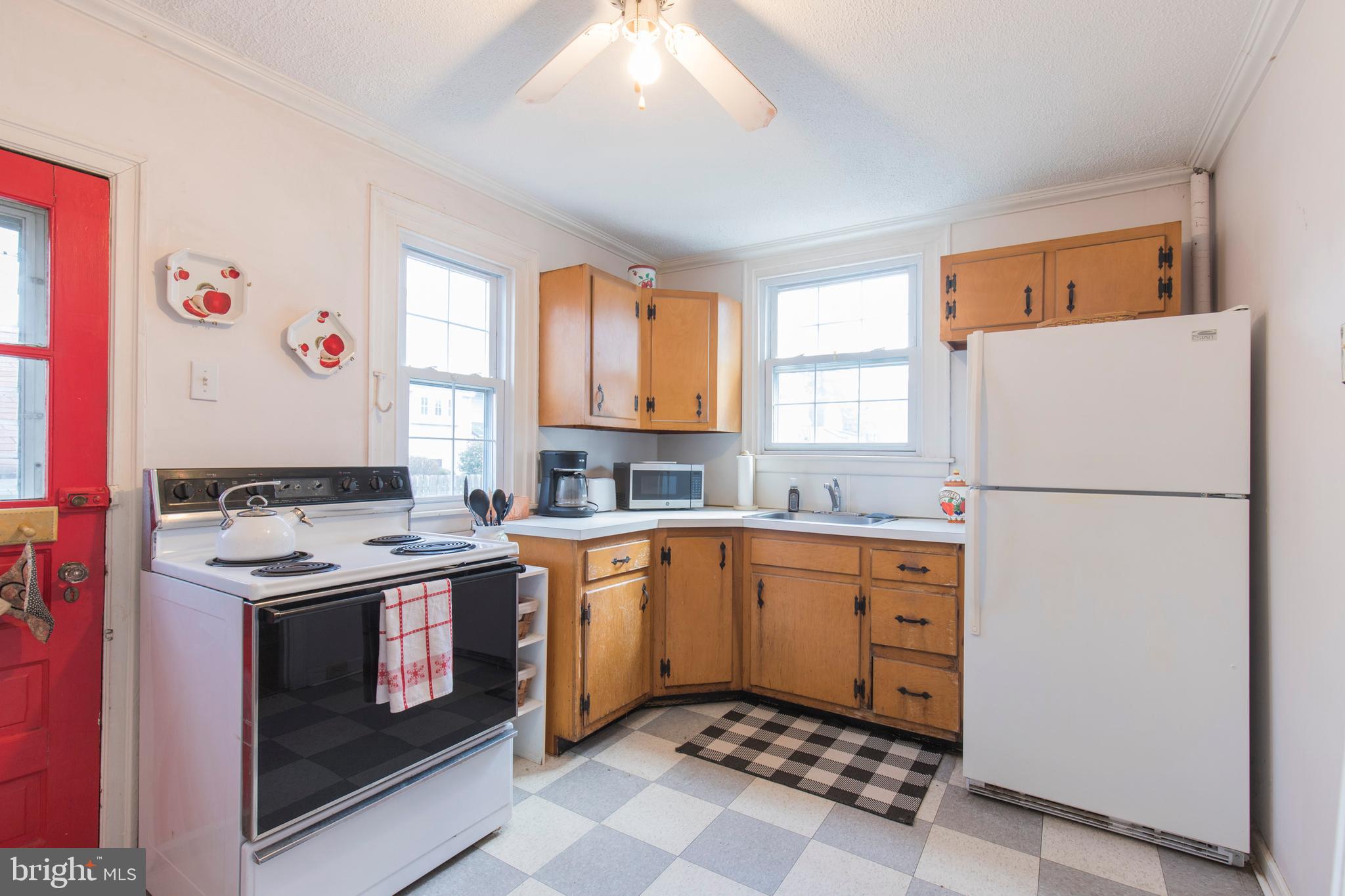 225 Trent Road Wynnewood, PA 19096 - Photo 8 of 25 Gallery Image 8