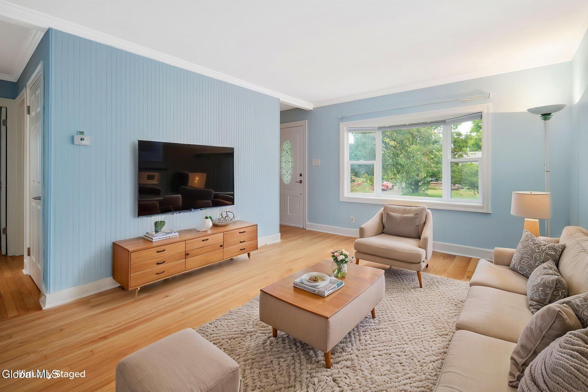125 Fort Hunter Road Guilderland, NY 12303 - Photo 5 of 39 7-125FortHunterRd_006 virtually staged