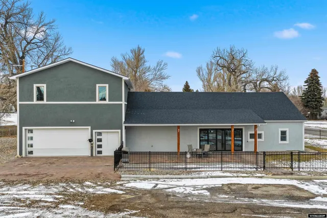 $850,000 | 708 North Desmet Avenue, Buffalo, WY 82834