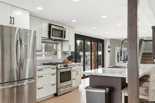 $850,000 | 708 North Desmet Avenue, Buffalo, WY 82834