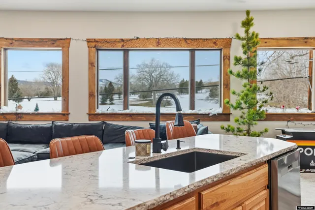 $850,000 | 708 North Desmet Avenue, Buffalo, WY 82834